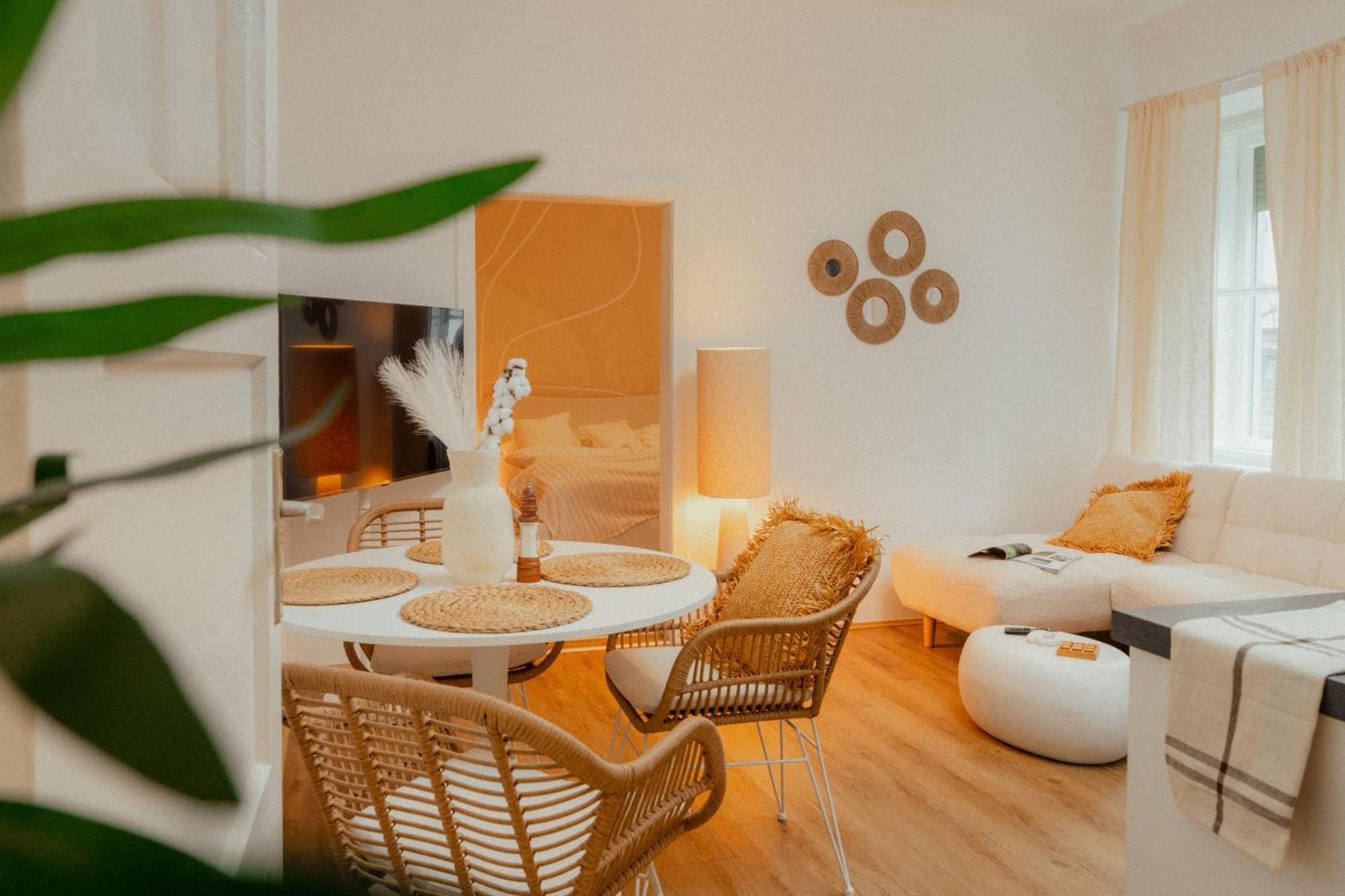 Noor - Boho Haven Designer Luxe - Apartment Graz